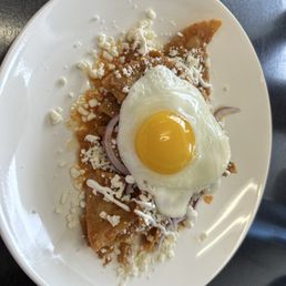 Chilaquiles de la casa