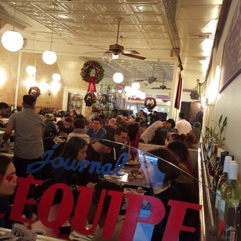 CAFÉ LULUc - Interior - French Near Me - Brooklyn, New York CAFÉ LULUc - Interior - French Near Me - Brooklyn, New York