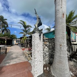 Bobalu's Southern Cafe - Outside