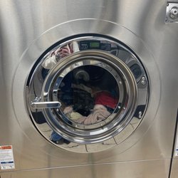 Dana Lou's Laundry Parlor - 8 load laundry machine