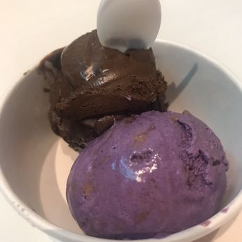Wanderlust Creamery - Gianduja (chocolate from Piemonte), ube malted crunch (insane). Sold. But the Ube became boring ans tasteless) - Ice Cream & Frozen Yogurt Near Me - Pasadena, California Wanderlust Creamery - Gianduja (chocolate from Piemonte), ube malted crunch (insane). Sold. But the Ube became boring ans tasteless) - Ice Cream & Frozen Yogurt Near Me - Pasadena, California