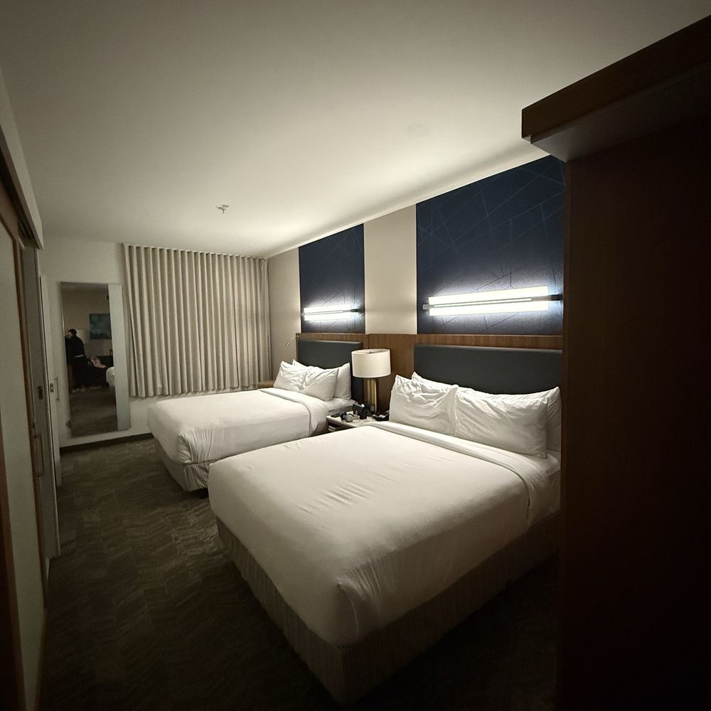 SpringHill Suites by Marriott Anaheim Maingate - Queen Beds - Hotels Near Me - Anaheim, California SpringHill Suites by Marriott Anaheim Maingate - Queen Beds - Hotels Near Me - Anaheim, California