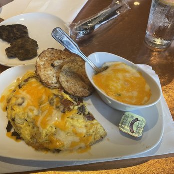 Another Broken Egg Cafe - Omelette and cheese grits - Breakfast & Brunch Near Me - Tampa, Florida