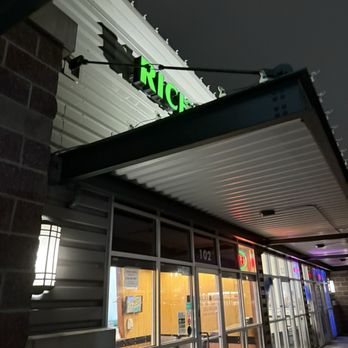 Rich's 5 Star Pizza - Next to parking - Pizza Near Me - Kent, Washington Rich's 5 Star Pizza - Next to parking - Pizza Near Me - Kent, Washington