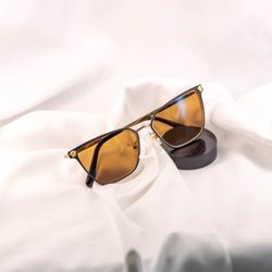 Versaces with XtraActive Transition lenses