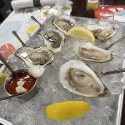 Oyster were amazing! We also ordered the Haddock, Coconut shrimp, and clam chowder. Overall 10/10 Oyster were amazing! We also ordered the Haddock, Coconut shrimp, and clam chowder. Overall 10/10