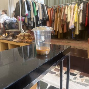 Vänskap Coffee - Coffee & Tea Near Me - Los Angeles, California