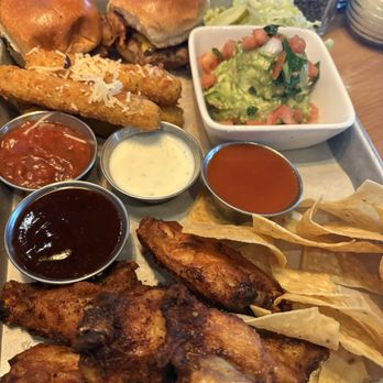 BJ's Restaurant & Brewhouse - Sampler - New American Near Me - San Antonio, Texas