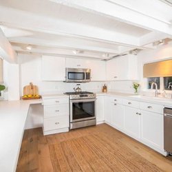 Casitas Collective - Beach House Kitchen