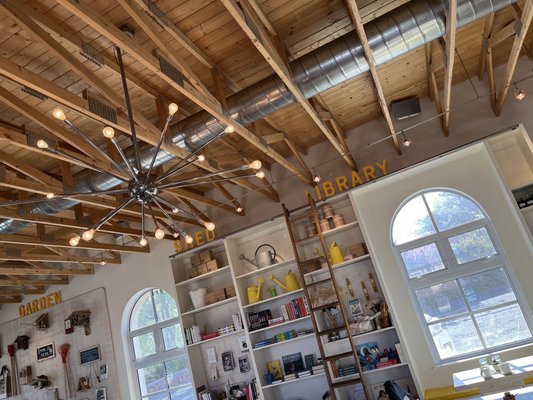 Modern General Feed & Seed by null