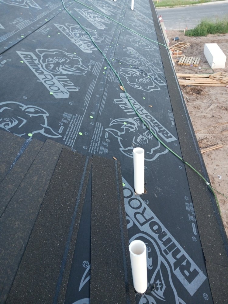 Slide of Licea Roofing