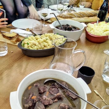 Le Jeu de Quilles - HUGE boeuf bourguinon avec gratin dauphinois - Wine Bars Near Me - Lyon, 69 Le Jeu de Quilles - HUGE boeuf bourguinon avec gratin dauphinois - Wine Bars Near Me - Lyon, 69