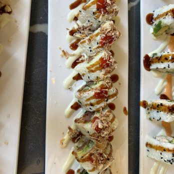 Starfish - Spicy ahi roll - Asian Fusion Near Me - Laguna Beach, California Starfish - Spicy ahi roll - Asian Fusion Near Me - Laguna Beach, California