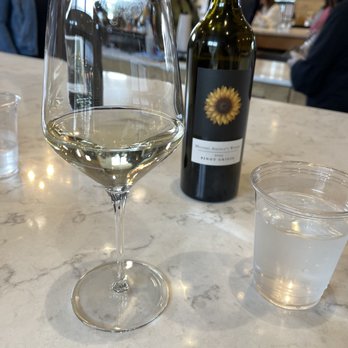 Michael Angelo's Winery - pino grigio - Wineries Near Me - Richfield, Ohio Michael Angelo's Winery - pino grigio - Wineries Near Me - Richfield, Ohio