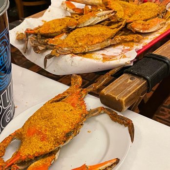 Angie's Seafood - Large crabs - Seafood Near Me - Baltimore, Maryland
