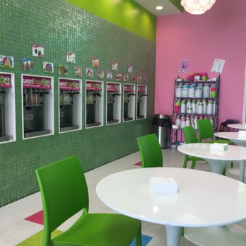 sweetFrog - Ice Cream & Frozen Yogurt Near Me - Tallahassee, Florida