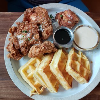 Moonshine Grill - Fried Chicken & Waffles $16 - Full review on livelearndream.com - Southern Near Me - Austin, Texas