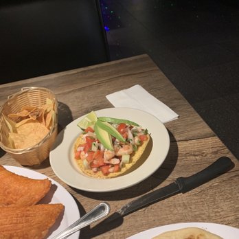 El Cuscatleco restaurant - Ceviche tostada - Salvadoran Near Me - Bakersfield, California El Cuscatleco restaurant - Ceviche tostada - Salvadoran Near Me - Bakersfield, California