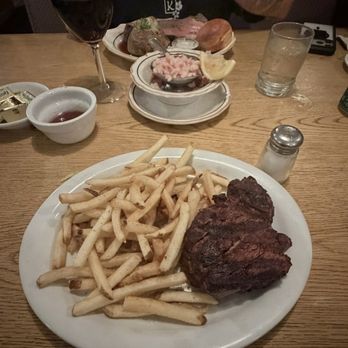 Broiler Steak House - Filet mignon and fries - Steakhouses Near Me - Redwood Valley, California Broiler Steak House - Filet mignon and fries - Steakhouses Near Me - Redwood Valley, California