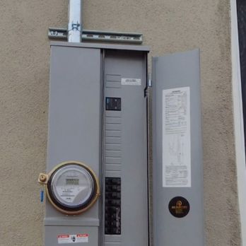 2M Electric - New 200 amp meter panel - Electricians Near Me 2M Electric - New 200 amp meter panel - Electricians Near Me