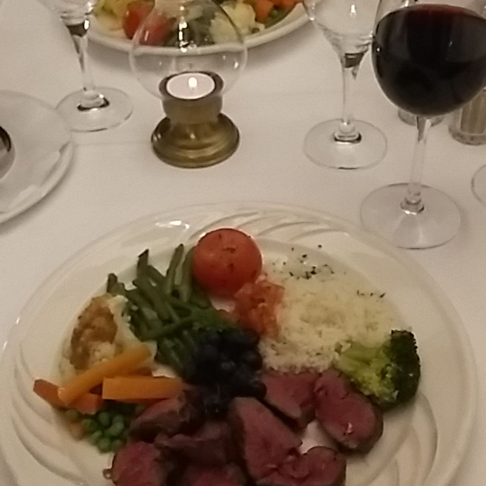 Restaurant Chez Max Julen - Beef filet with rice and seasonal vegetables, the Syrah was also spectacular! - Barbeque Near Me - Zermatt, VS Restaurant Chez Max Julen - Beef filet with rice and seasonal vegetables, the Syrah was also spectacular! - Barbeque Near Me - Zermatt, VS