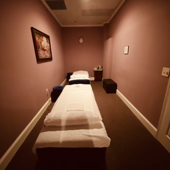 Sparkling Massage - Couple room - Massage Therapy Near Me - Buford, Georgia Sparkling Massage - Couple room - Massage Therapy Near Me - Buford, Georgia
