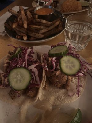Round Corner Cantina by null