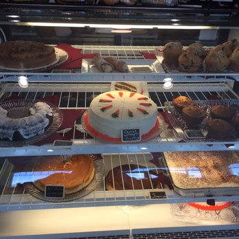 Jules on the Green - Dessert case - Cafes Near Me - Essex, Vermont