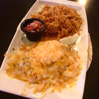 Applebee's Grill + Bar - Fiesta lime chicken - American Near Me - Linden, New Jersey