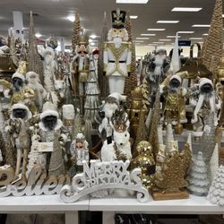 Marshalls - Lots of Christmas Stuff!