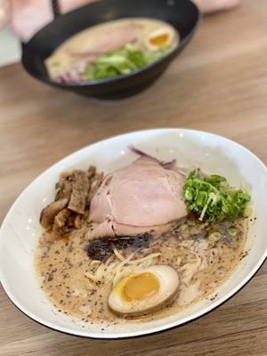 Sazan Ramen by null