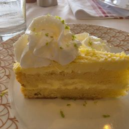 Limoncello cake is so good