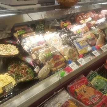 Stop & Shop - Love the neatness - Grocery Near Me - Norwalk, Connecticut