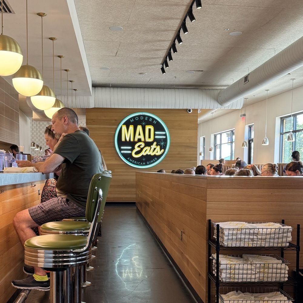 Mad Eats - Interior - Desserts Near Me - Owasso, Oklahoma
