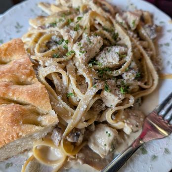 Mama Mila’s - Gemma was outstanding. - Italian Near Me - Columbia, Tennessee Mama Mila’s - Gemma was outstanding. - Italian Near Me - Columbia, Tennessee