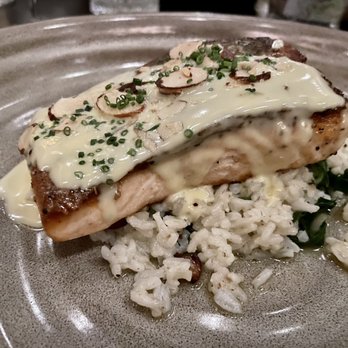 4 Saints - Steelhead Salmon - Bars Near Me - Palm Springs, California