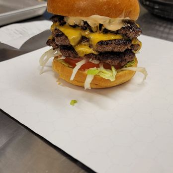 Crusty's - Fabreville - a cheeseburger - Chicken Shop Near Me - Laval, Quebec Crusty's - Fabreville - a cheeseburger - Chicken Shop Near Me - Laval, Quebec