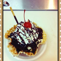 Zack's Famous Frozen Yogurt