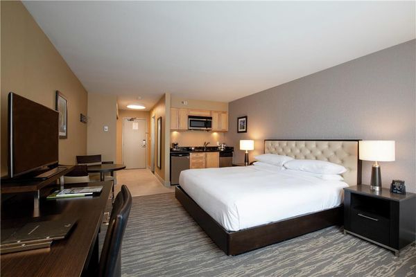 Hilton Whistler Resort & Spa by null