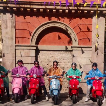 Vía Vespa - Arco de Triumpf - Bike Rentals Near Me - Barcelona, B Vía Vespa - Arco de Triumpf - Bike Rentals Near Me - Barcelona, B