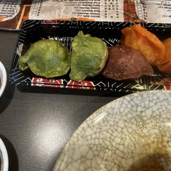 Dumpling Den - Shanghainese Near Me - Fort Lee, New Jersey