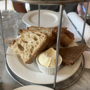 THE WALRUS AND THE CARPENTER - 2923 Photos & 1789 Reviews - 4743