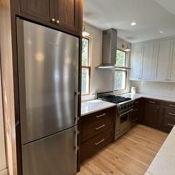 Evergreen Granite & Cabinet
