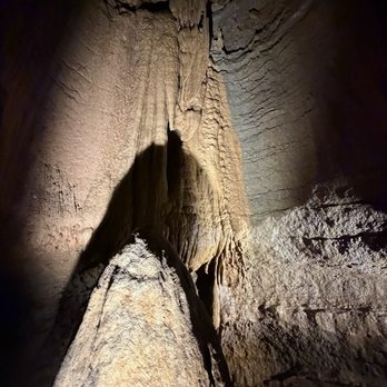 Bluff Dwellers Cave - Museums Near Me - Noel, Missouri