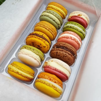 Pierre Hermé - Chocolatiers & Shops Near Me - Paris, 75 Pierre Hermé - Chocolatiers & Shops Near Me - Paris, 75
