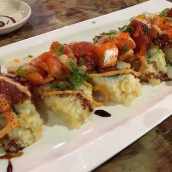 Sakebomb - OMG (Inside: Tai / On Top: Tuna, Salmon, Hamachi, w/Spicy Mayo, Wasabi Mayo, Unagi Sauce, Tobiko, Deep Fried Green Onion, $16)- 2.5/5 stars - Sushi Bars Near Me - Sunnyvale, California