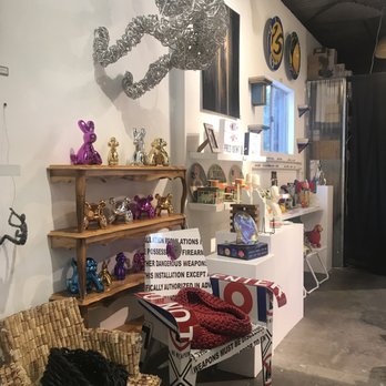 Lois Lambert Gallery - Fun decor/sculptures! - Art Galleries Near Me - Santa Monica, California