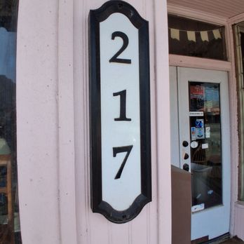 Magnolia's - Antiques Near Me - Hubbard, Texas Magnolia's - Antiques Near Me - Hubbard, Texas
