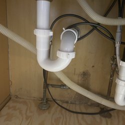 Des Moines Drain & Sewer - Draining the Valve!