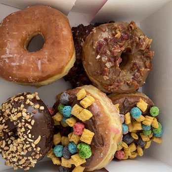 Mag's Donuts & Bakery - Sweetness in one box - Donuts Near Me - Irvine, California Mag's Donuts & Bakery - Sweetness in one box - Donuts Near Me - Irvine, California